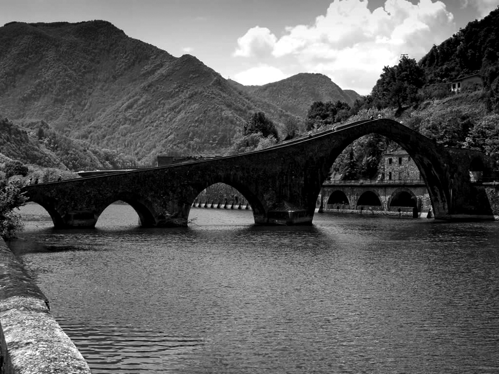 Ponte del Diavolo, Borgo a Mozzano